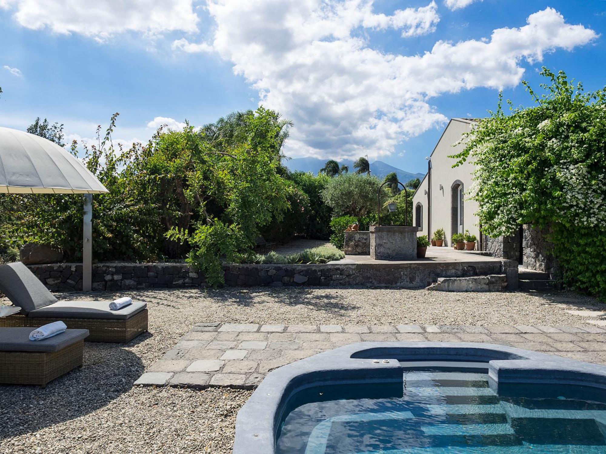 Donna Carmela Resort & Lodges Carruba di Riposto Exterior photo